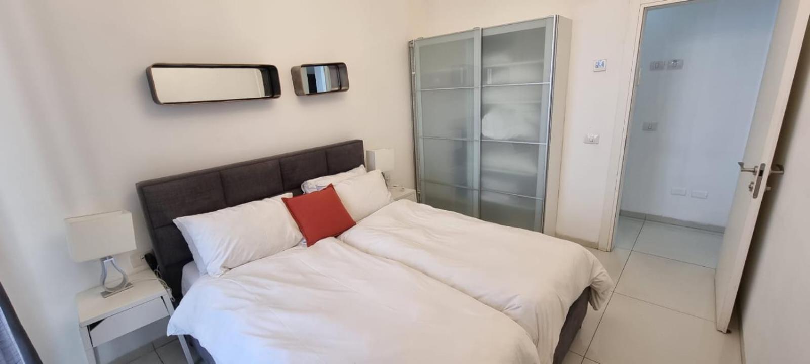Jtower Royal Suites - Alefimmoed Jerusalem Exterior photo