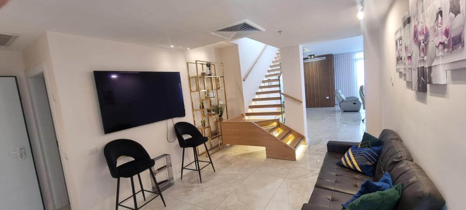Jtower Royal Suites - Alefimmoed Jerusalem Exterior photo