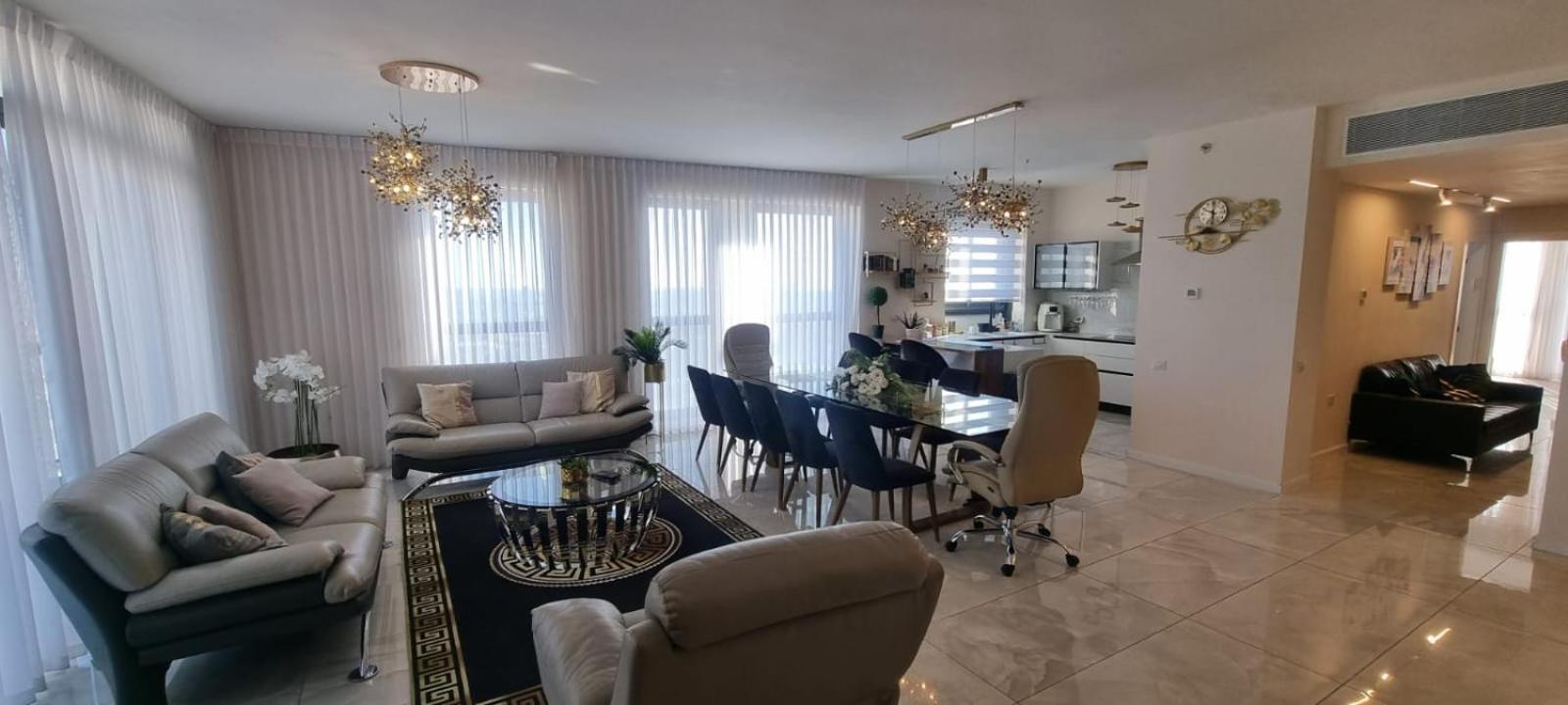 Jtower Royal Suites - Alefimmoed Jerusalem Exterior photo