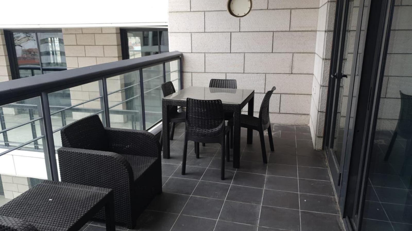 Jtower Royal Suites - Alefimmoed Jerusalem Exterior photo