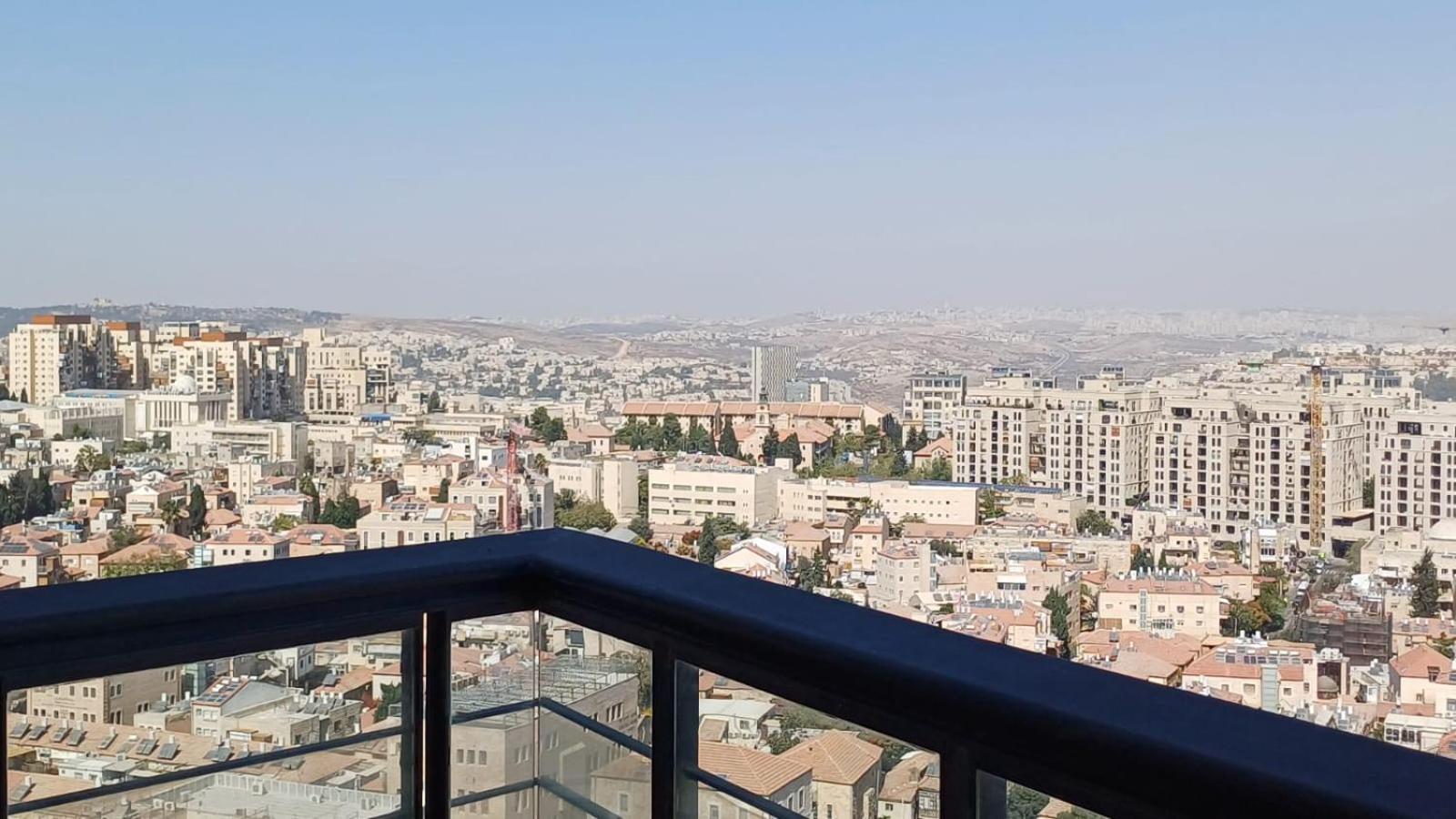 Jtower Royal Suites - Alefimmoed Jerusalem Exterior photo